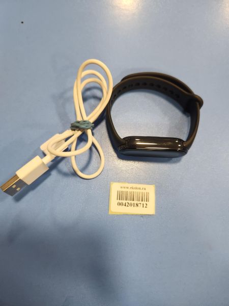 Купить Xiaomi Smart Band 8 (M2239B1) с СЗУ в Иркутск за 900 руб.