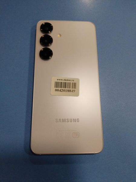 Купить Samsung Galaxy S25 12/128GB (S931B) Duos в Иркутск за 39000 руб.