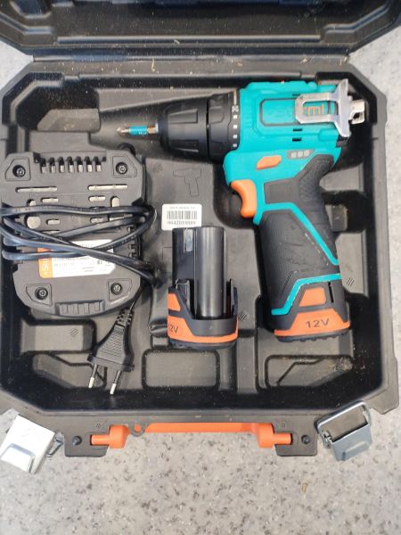 Купить Sturm! CD1240BLC с СЗУ в Иркутск за 2100 руб.