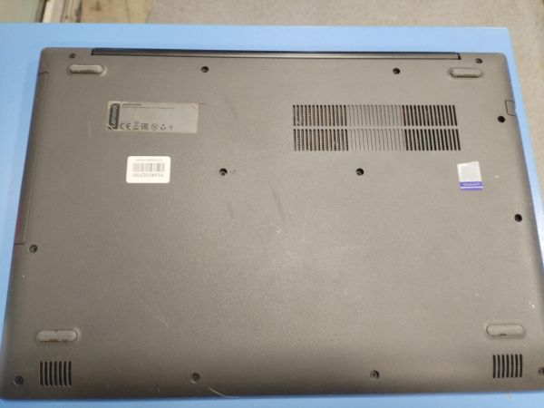 Купить Lenovo без модели (15.6/FHD/A6-9225/Radeon 530/4GB/500GB) в Иркутск за 9700 руб.