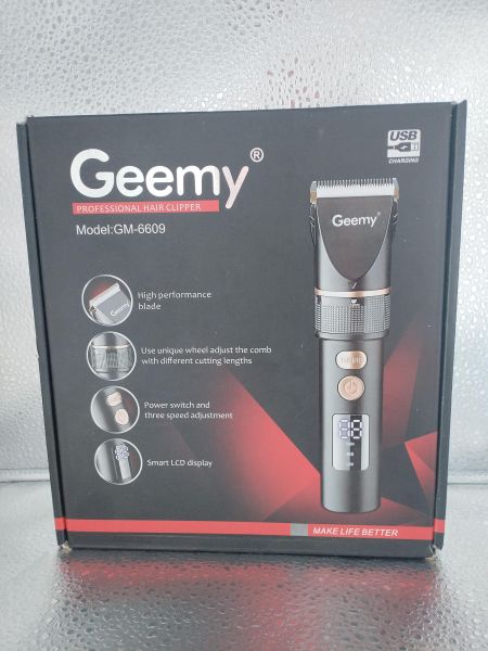 Купить Geemy GM-6609 с СЗУ в Иркутск за 500 руб.