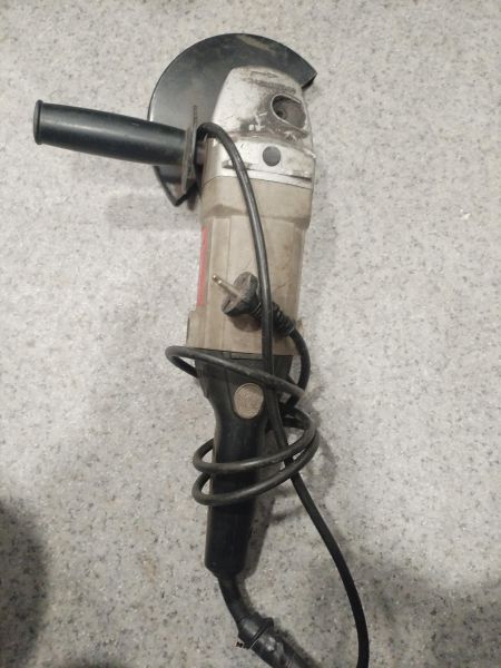 Купить Интерскол УШМ-180/1800М в Иркутск за 2200 руб.