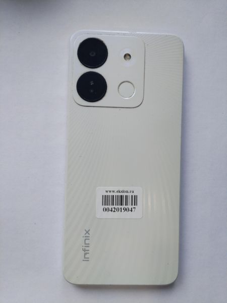 Купить Infinix Smart 7 HD 2/64GB (X6516) Duos в Иркутск за 3600 руб.