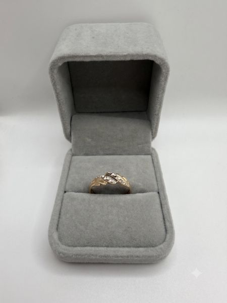 золотые кольца Кольцо золото 585 1,89g, вес изделия 1.89g, размер 16 в Иркутск