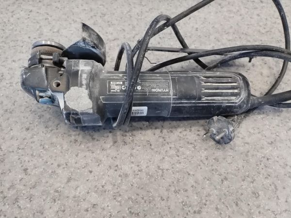 шлифмашина угловая сетевая Hyundai HD-750AG в Иркутск
