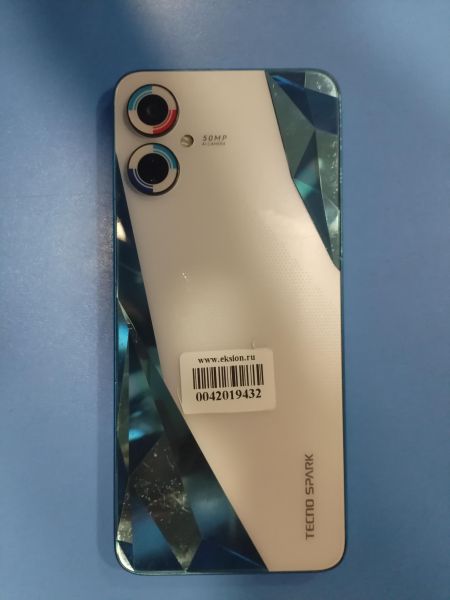 Купить TECNO Spark 9 Pro 4/128GB (KH7n) Duos в Иркутск за 4900 руб.