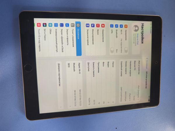 планшет Apple iPad Air 2 2014 32GB (A1566) (без SIM) в Иркутск