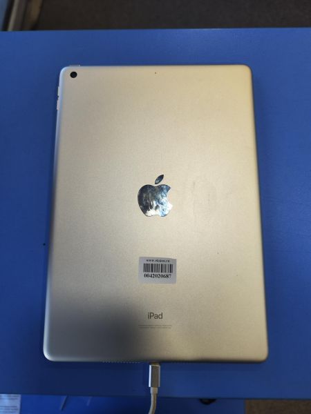 планшет Apple iPad 9 2021 64GB (A2602 MK2K3/MK2L3/MK2L3LL) (без SIM) в Иркутск