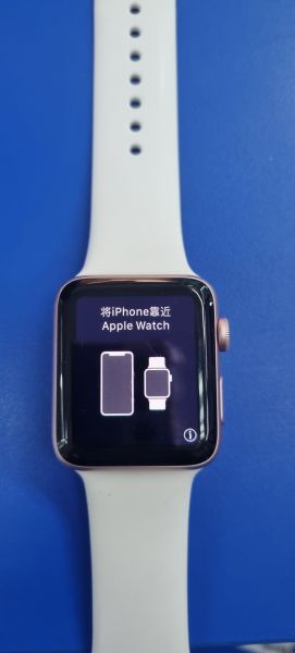 Купить Apple Watch Series 2 42mm (A1758) с СЗУ в Иркутск за 4199 руб.