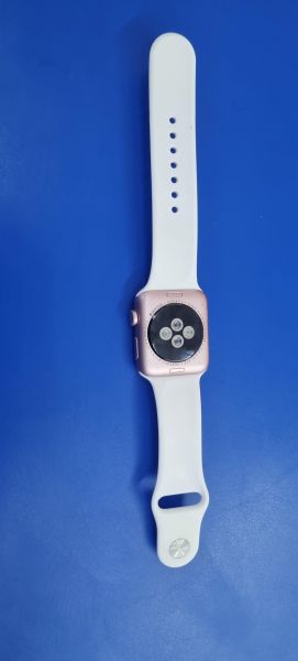 Купить Apple Watch Series 2 42mm (A1758) с СЗУ в Иркутск за 4199 руб.
