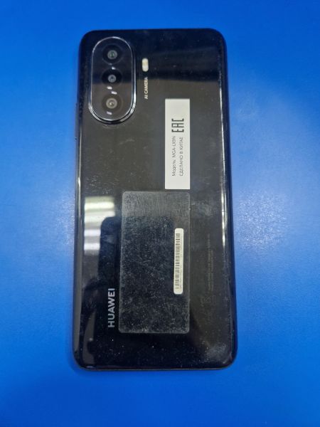 Купить Huawei Nova Y70 4/64GB (MGA-LX9N) Duos в Иркутск за 6199 руб.