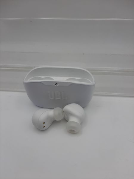 Купить JBL Wave Buds в Иркутск за 1600 руб.