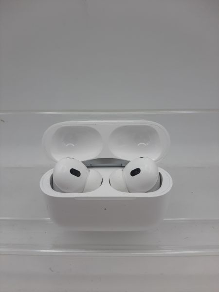 Купить Apple AirPods Pro 2 (как оригинал) (A2931, A2698, A2699, A3047, A3048, A3049) в Иркутск за 4800 руб.