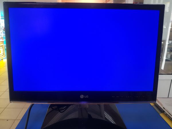 Купить LG M2250D-PZ в Иркутск за 4000 руб.