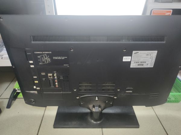 Купить Samsung UE32F5300 в Иркутск за 10000 руб.