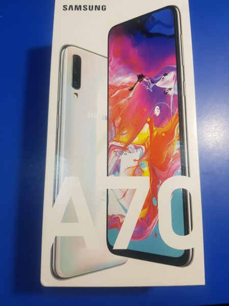 Купить Samsung Galaxy A70 2019 6/128GB (A705F/FN) Duos в Иркутск за 6400 руб.