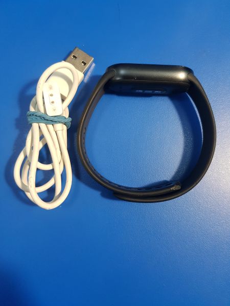 Купить Xiaomi Smart Band 9 (M2345B1) с СЗУ в Иркутск за 2150 руб.