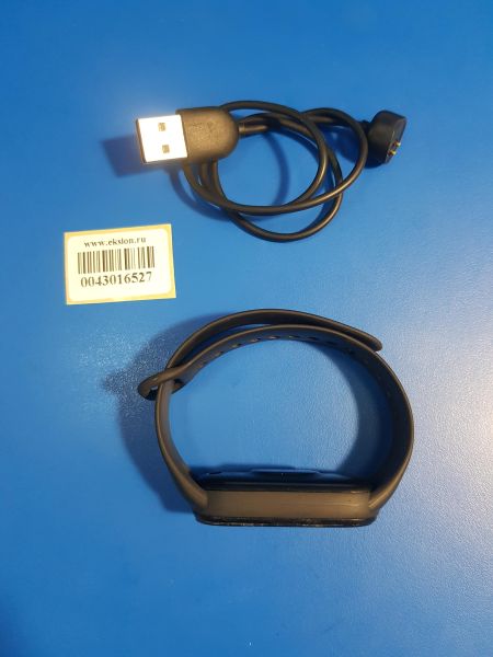 Купить Xiaomi Mi Smart Band 6 NFC (XMSH16HM) с СЗУ в Иркутск за 700 руб.
