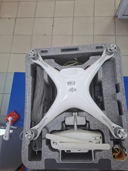 квадрокоптер и дрон DJI Phantom 4 в Иркутск