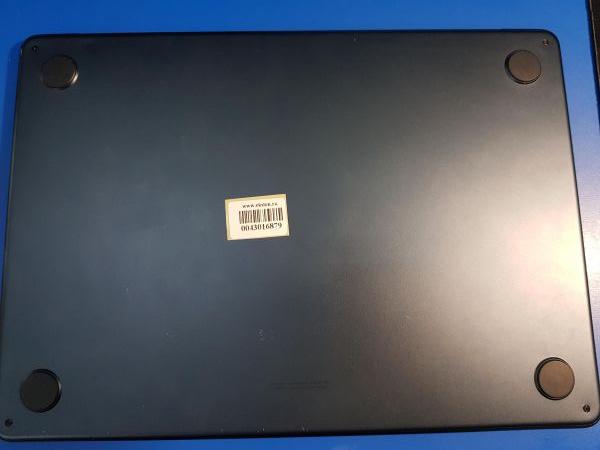 Купить Apple MacBook Air 13 2022 8/512GB (A2681) в Иркутск за 43800 руб.