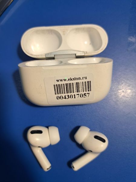 Купить Apple AirPods Pro (A2083, A2084) в Иркутск за 4100 руб.