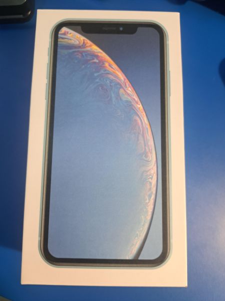 Купить Apple iPhone XR 64GB в Иркутск за 7100 руб.