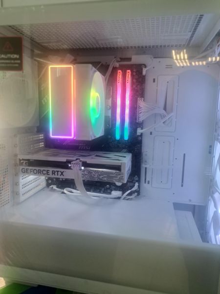 Купить Сборка Ryzen 5 7500F, RTX 5060 8GB, 32GB RAM, SSD 1TB в Иркутск за 78100 руб.