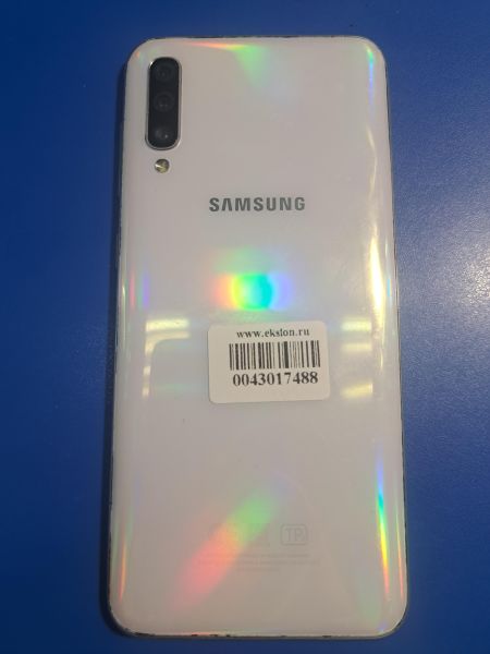 Купить Samsung Galaxy A50 2019 4/64GB (A505FN) Duos в Иркутск за 3400 руб.