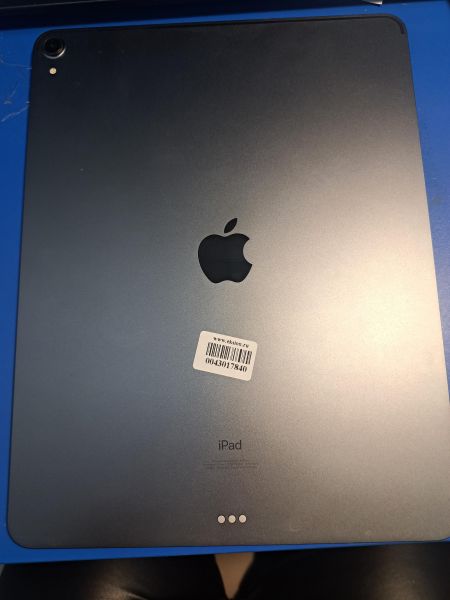 Купить Apple iPad Pro 3 2018 1TB (A1876) (без SIM) в Иркутск за 46300 руб.
