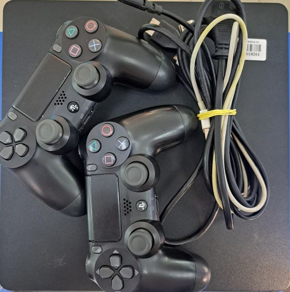 Купить Sony PlayStation 4 Slim 1TB (CUH-2208B) в Иркутск за 19700 руб.