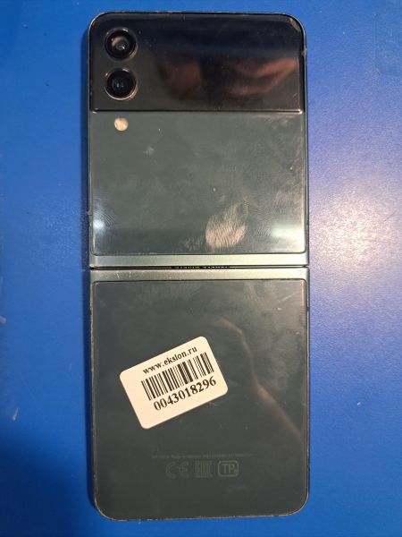 Купить Samsung Galaxy Z Flip 3 5G 8/256GB (F711B) в Иркутск за 11000 руб.