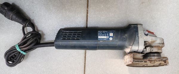 шлифмашина угловая сетевая Bosch GWS 9-125 S в Иркутск