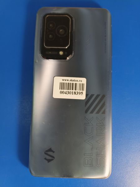 Купить BlackShark 5 8/128GB (PAR-H0) Duos в Иркутск за 10000 руб.