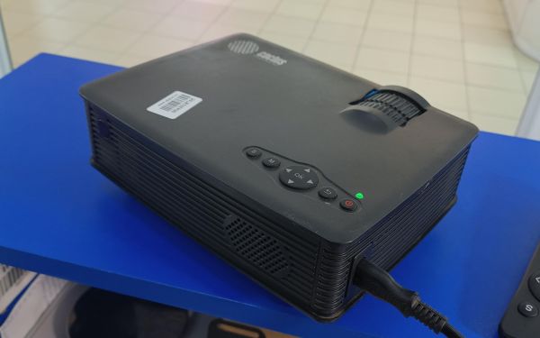 проектор Cactus CS-PRE.09B.WVGA-W в Иркутск