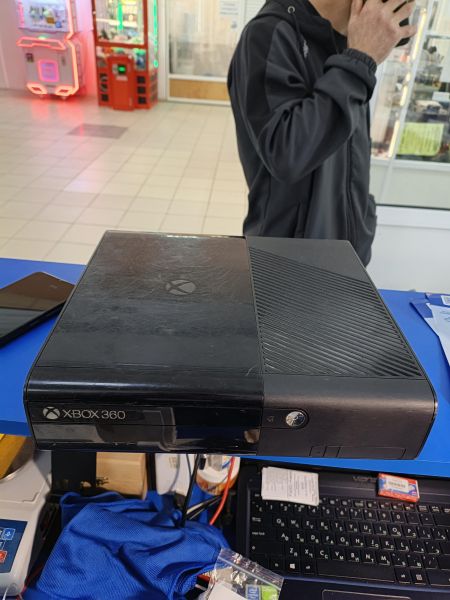 игровая приставка Microsoft Xbox 360 E 500GB (1538) в Иркутск