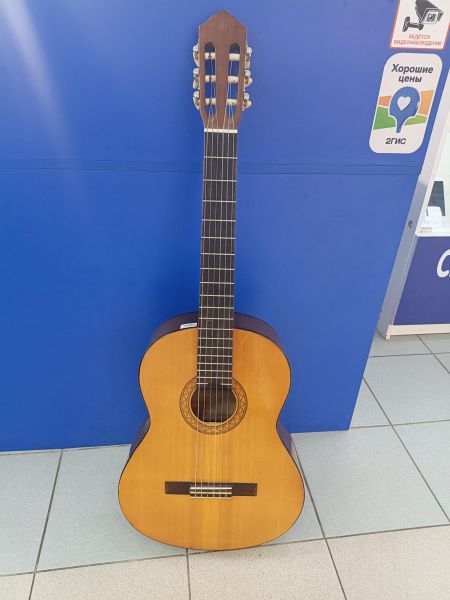 акустическая гитара YAMAHA C40 в Иркутск