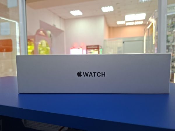 умные часы и браслеты Apple Watch SE 40mm (A2351) с СЗУ в Иркутск