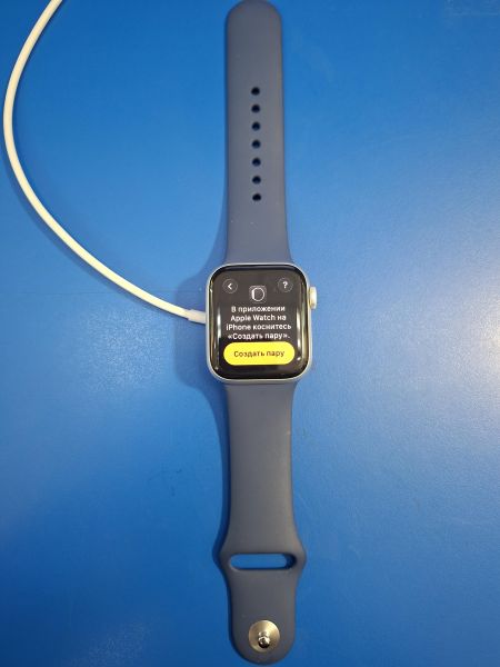 умные часы и браслеты Apple Watch SE 2 40mm (A2722) с СЗУ в Иркутск