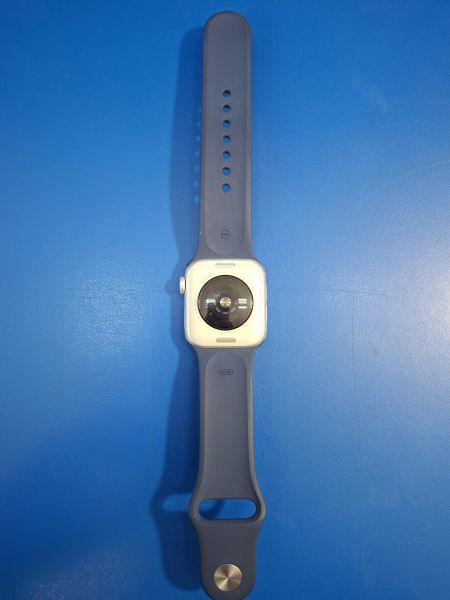 умные часы и браслеты Apple Watch SE 2 40mm (A2722) с СЗУ в Иркутск