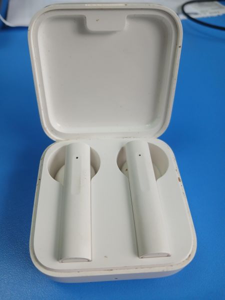 Купить Xiaomi Mi True Wireless Earphones 2 Basic (TWSEJ08WM) в Иркутск за 399 руб.