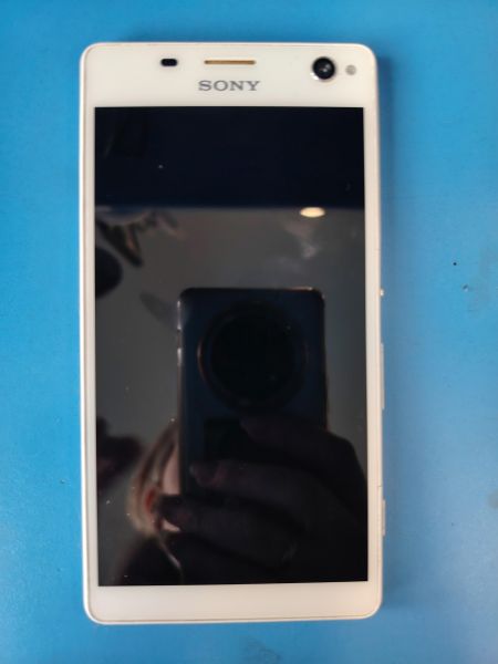 Купить Sony Xperia C4 (E5333) Duos в Иркутск за 2000 руб.