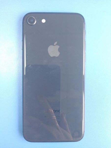 Купить Apple iPhone 8 64GB в Иркутск за 5999 руб.