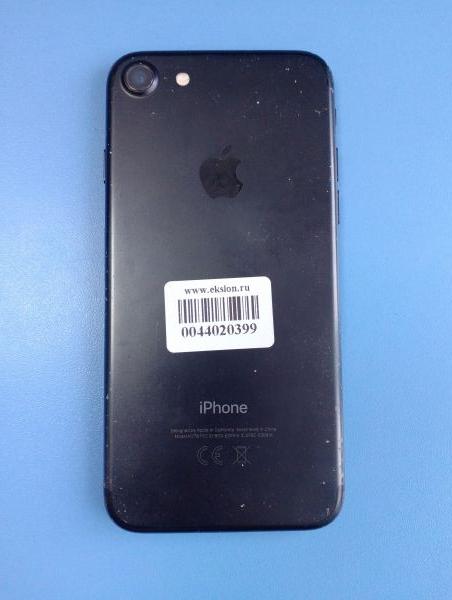 Купить Apple iPhone 7 32GB в Иркутск за 2799 руб.