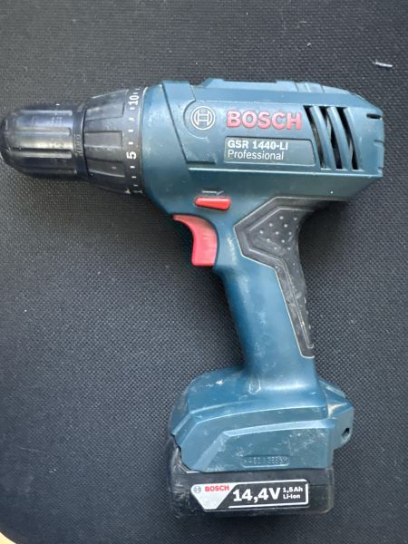 Купить Bosch GSR 1440-LI с СЗУ в Иркутск за 4699 руб.