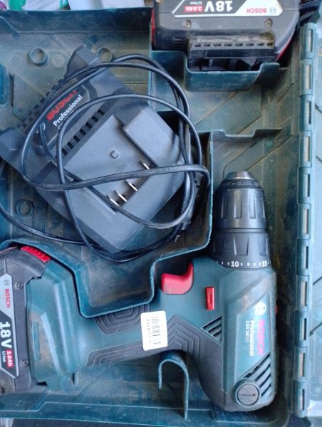 Купить Bosch GSR 180-LI (1900 об/мин) с СЗУ в Иркутск за 5250 руб.