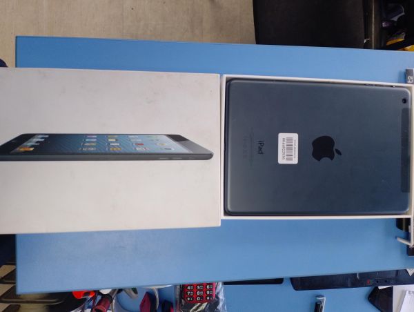 Купить Apple iPad mini 1 2012 16GB (A1455 MD540-545 MF450) (c SIM) в Иркутск за 2650 руб.