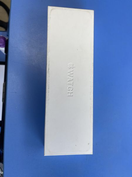 Купить Apple Watch Series 9 45mm (A2980) с СЗУ в Иркутск за 18700 руб.