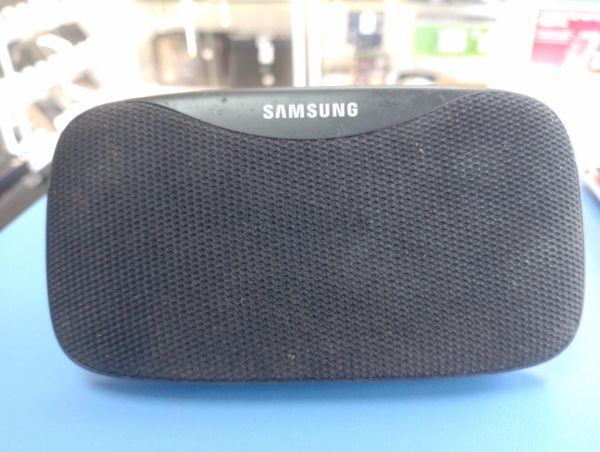 Купить Samsung Level Box Slim EO-SG930 в Иркутск за 800 руб.