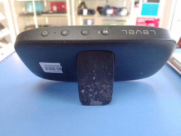 Купить Samsung Level Box Slim EO-SG930 в Иркутск за 800 руб.