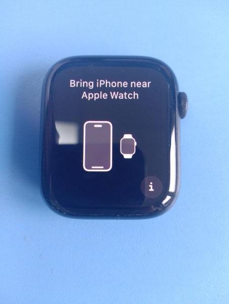 Купить Apple Watch Series 8 45mm (A2771) с СЗУ в Иркутск за 12100 руб.